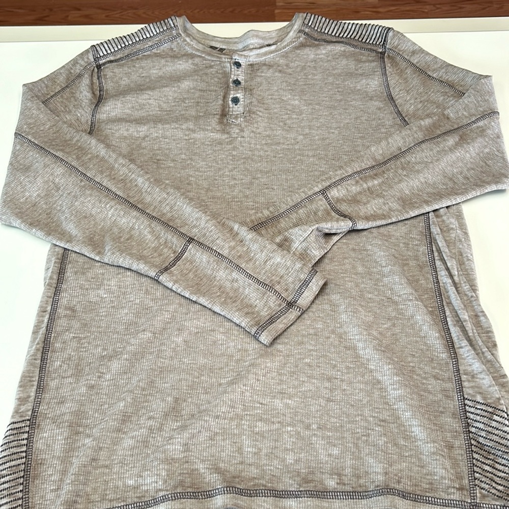Men's Henley! New without tags!!